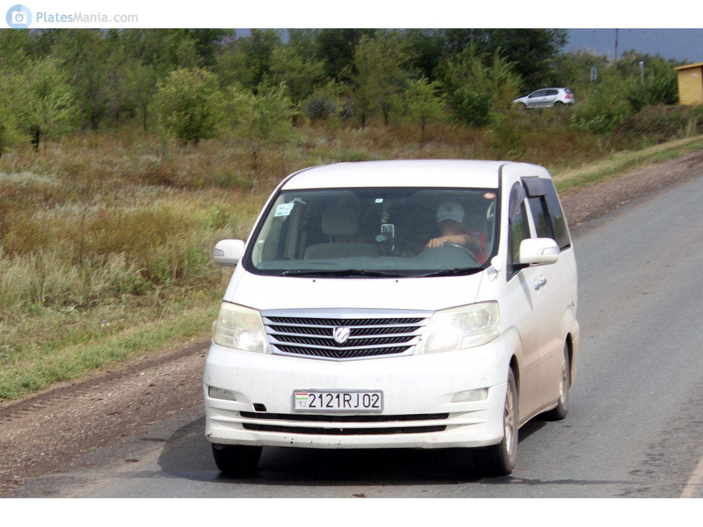 2121RJ02, Toyota Alphard 1st gen (G/V) (AH10), 2002–2008