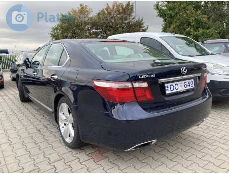DO 649, Lexus LS