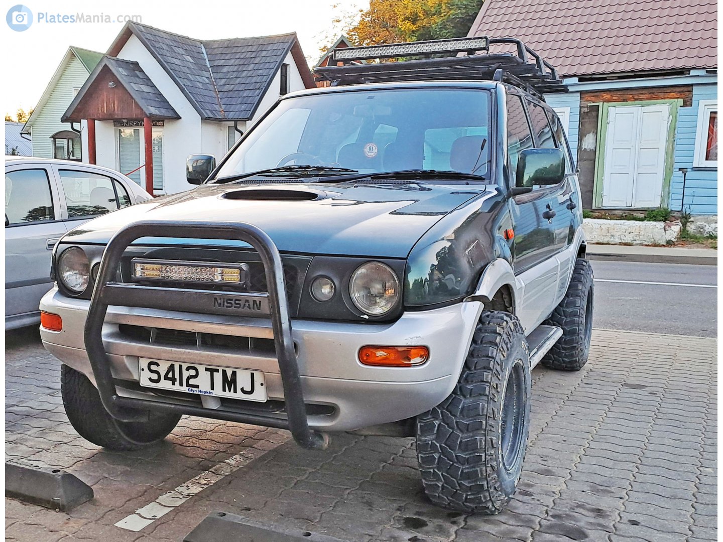 S412TMJ, Nissan Terrano II 1st gen 5-door SUV (R20), 1993–1999