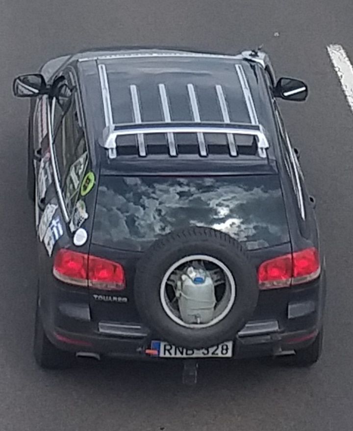 RNB-328, Volkswagen Touareg 1st gen (7L), 2002–2010