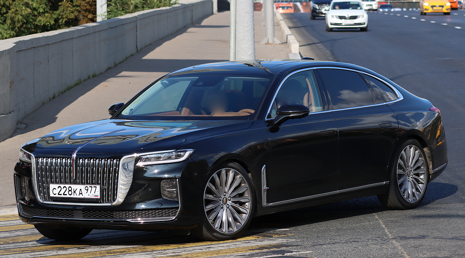 с 228 ка 799, Hongqi H9 