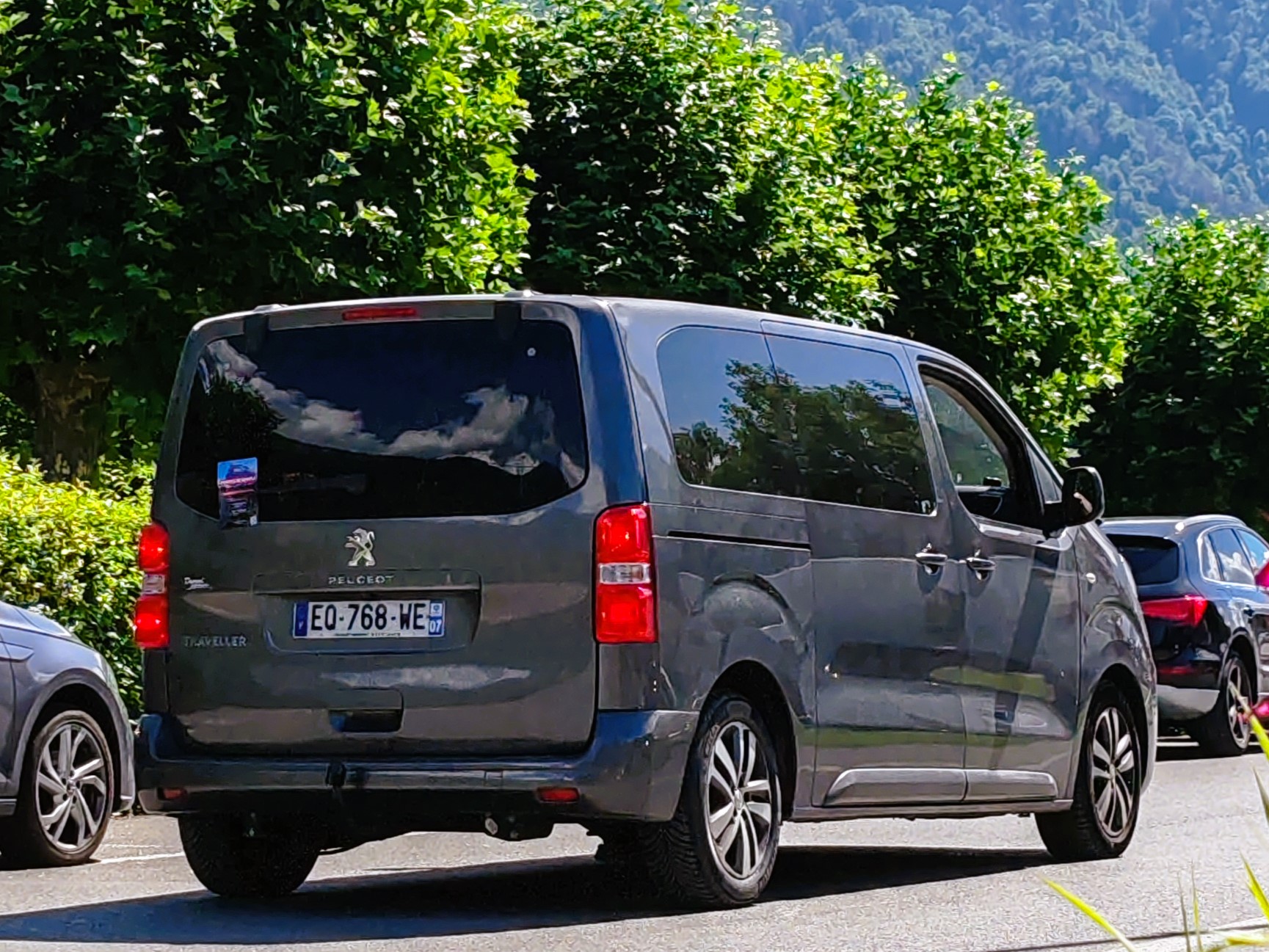 EQ-768-WE, Peugeot Traveller 1st gen (K0), 2015–2024