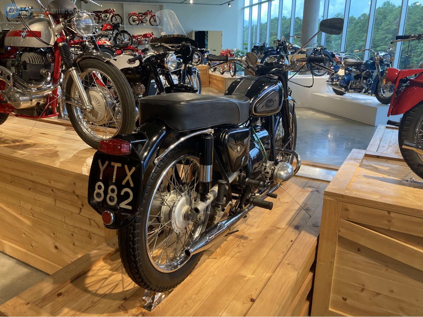 YTX882, Velocette 