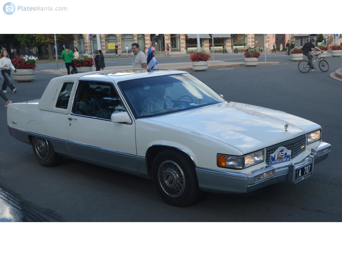 A 707, Cadillac Fleetwood 1st gen Coupé (47; C-body), 1984–1992