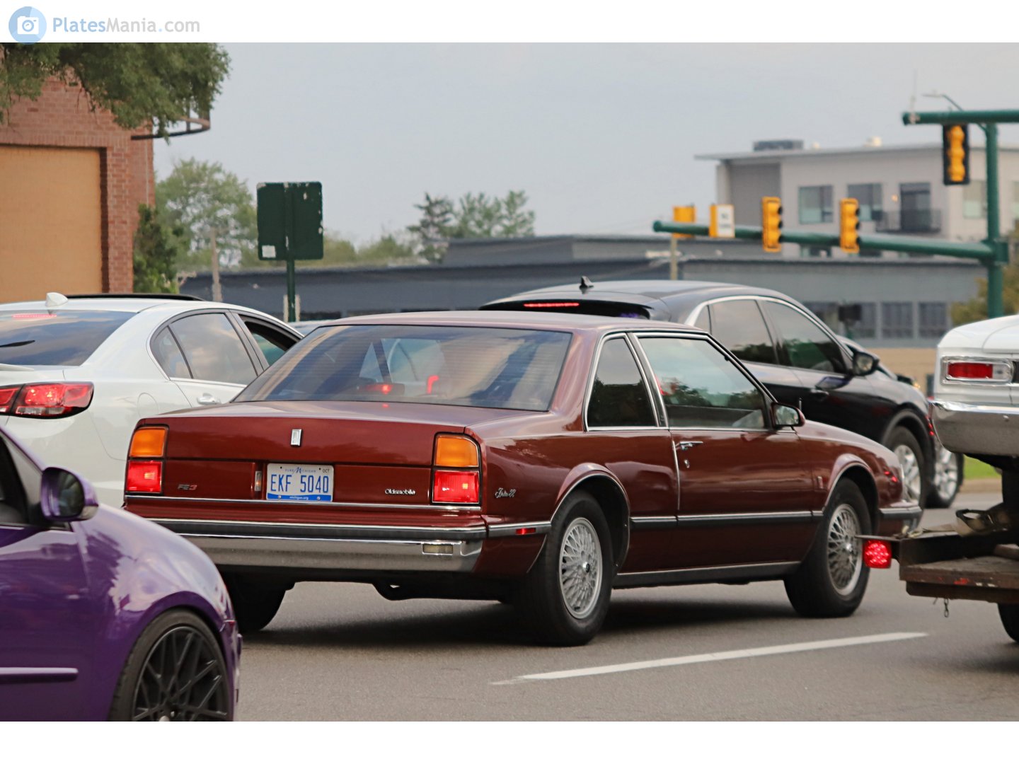 EKF 5040, Oldsmobile 88 9th gen 2-door Coupé (N37/Y37; H-body), 1985–1991