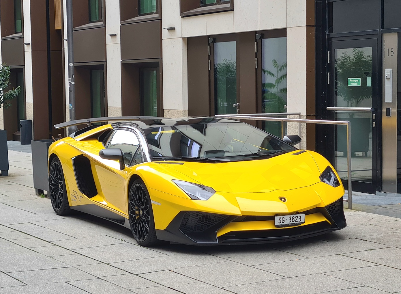 SG 3823, Lamborghini Aventador LP750-4 SuperVeloce, 2015–2017