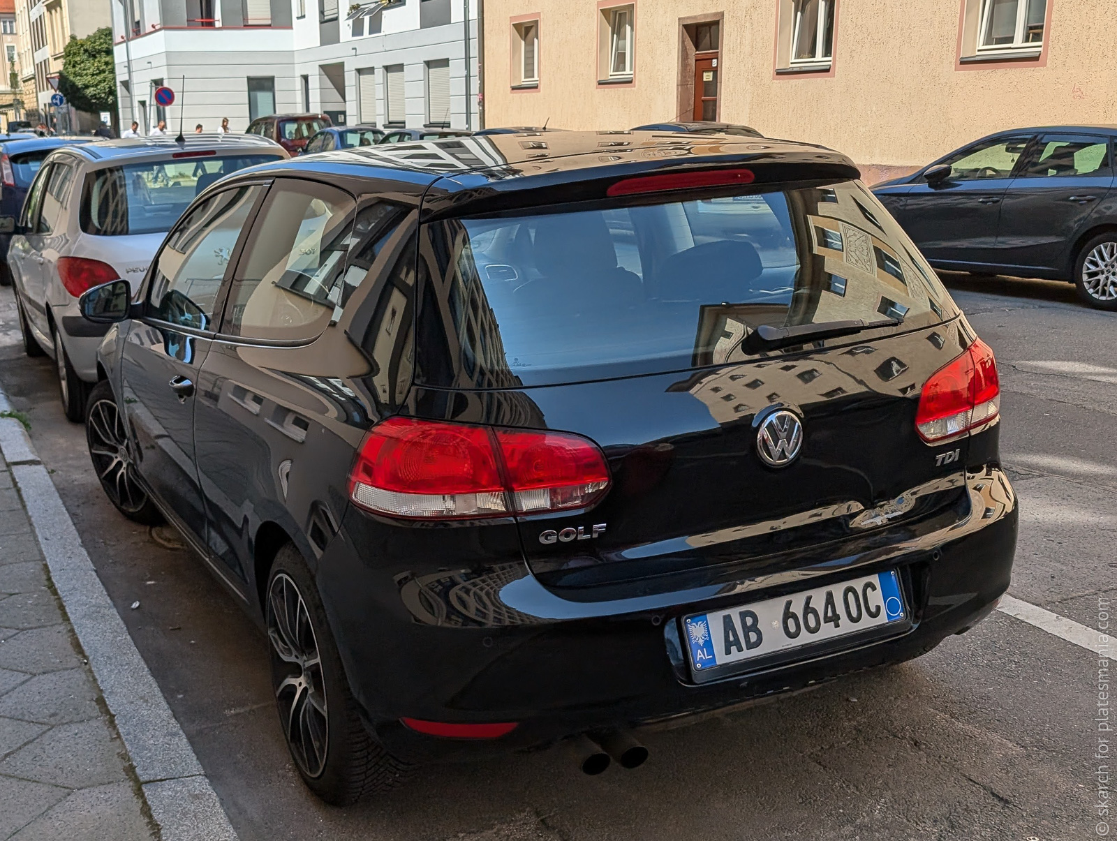 AB 664 OC, Volkswagen Golf 6th gen 3-door Hatch (5K), 2008–2013