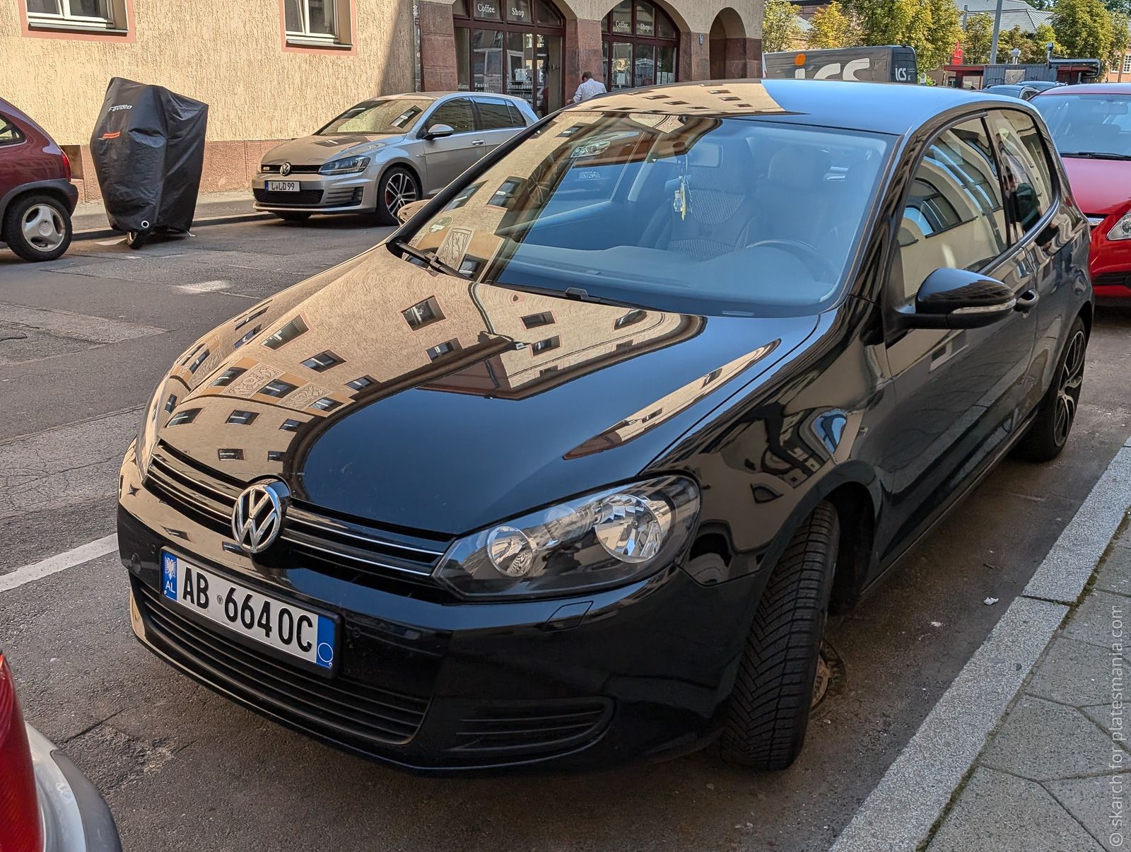 AB 664 OC, Volkswagen Golf 6th gen 3-door Hatch (5K), 2008–2013