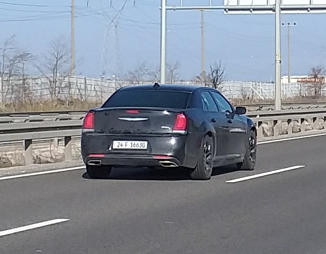 24 F 16630, Chrysler 300/300C 2nd gen (LD), facelift, 2014–2023