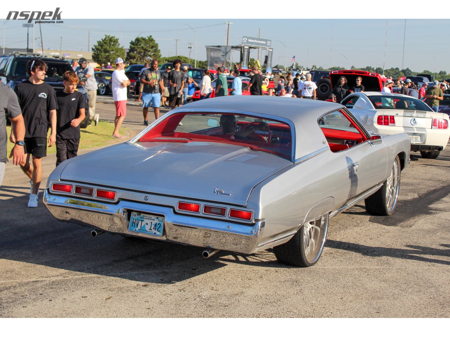 HVT-142, Chevrolet Caprice 2nd gen 1971 2-door Hardtop Coupé (16647; B-body), 1970–1971