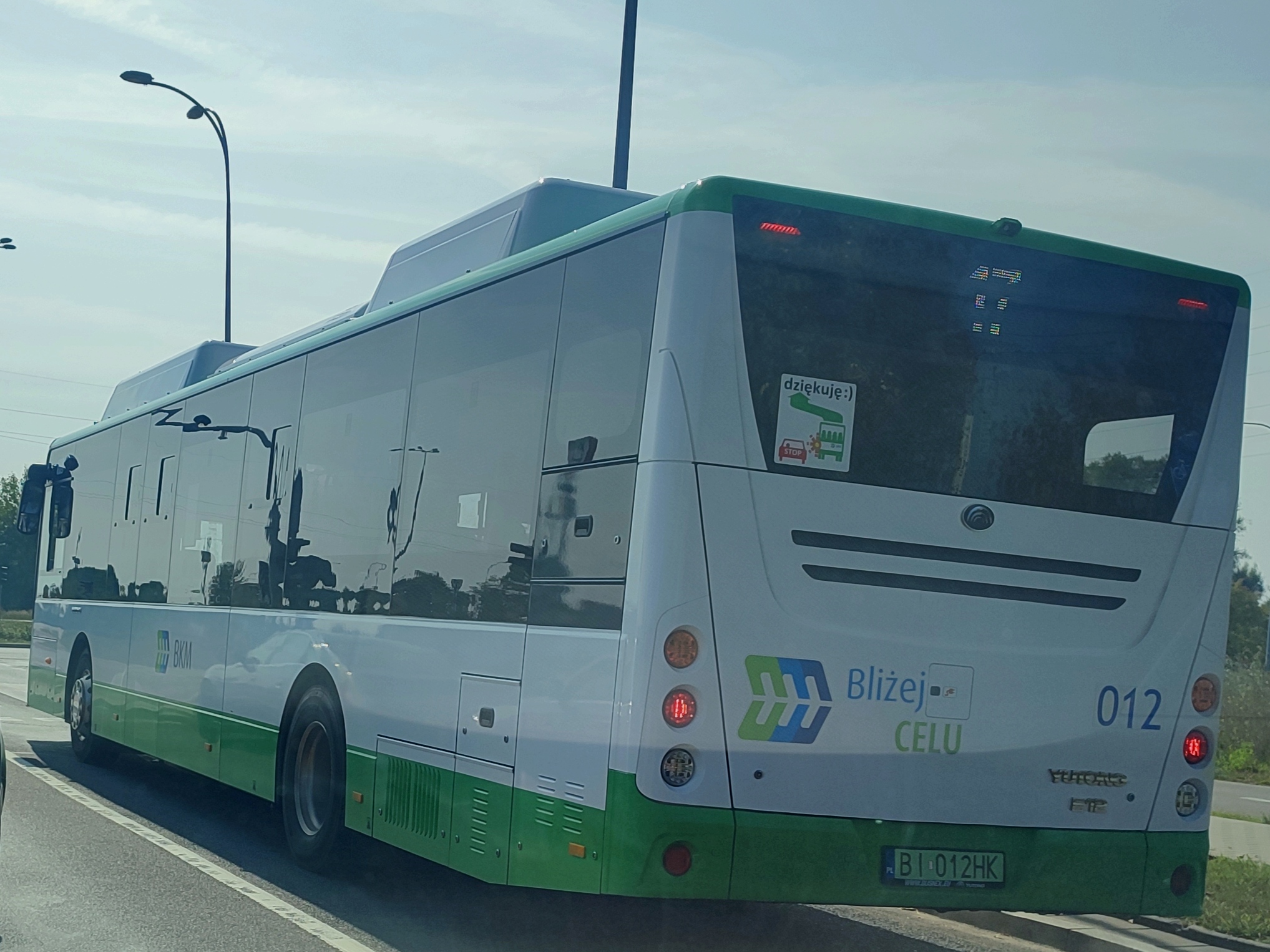 BI 012HK, Yutong E12 