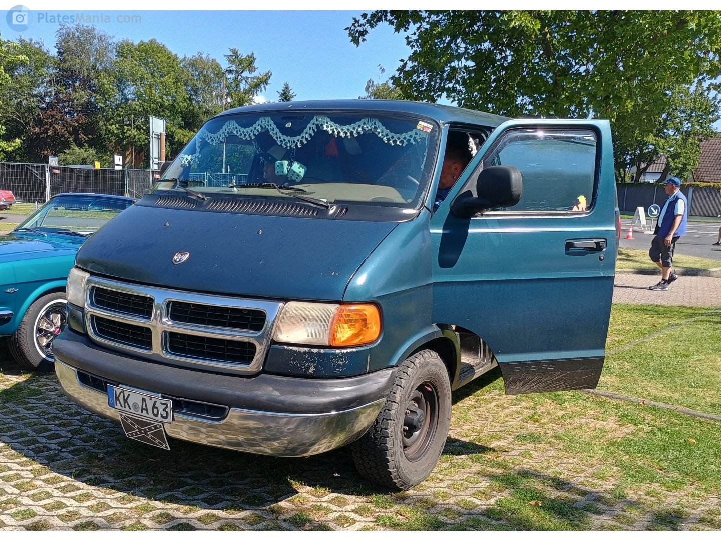 KK A 63, Dodge 1000 Van 