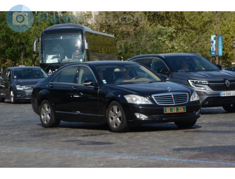 55 CD 334, Mercedes-Benz S-Klasse