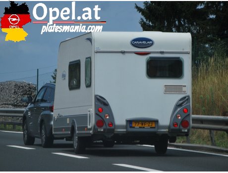 77-WF-ZJ, Caravelair Caravans Ambiance