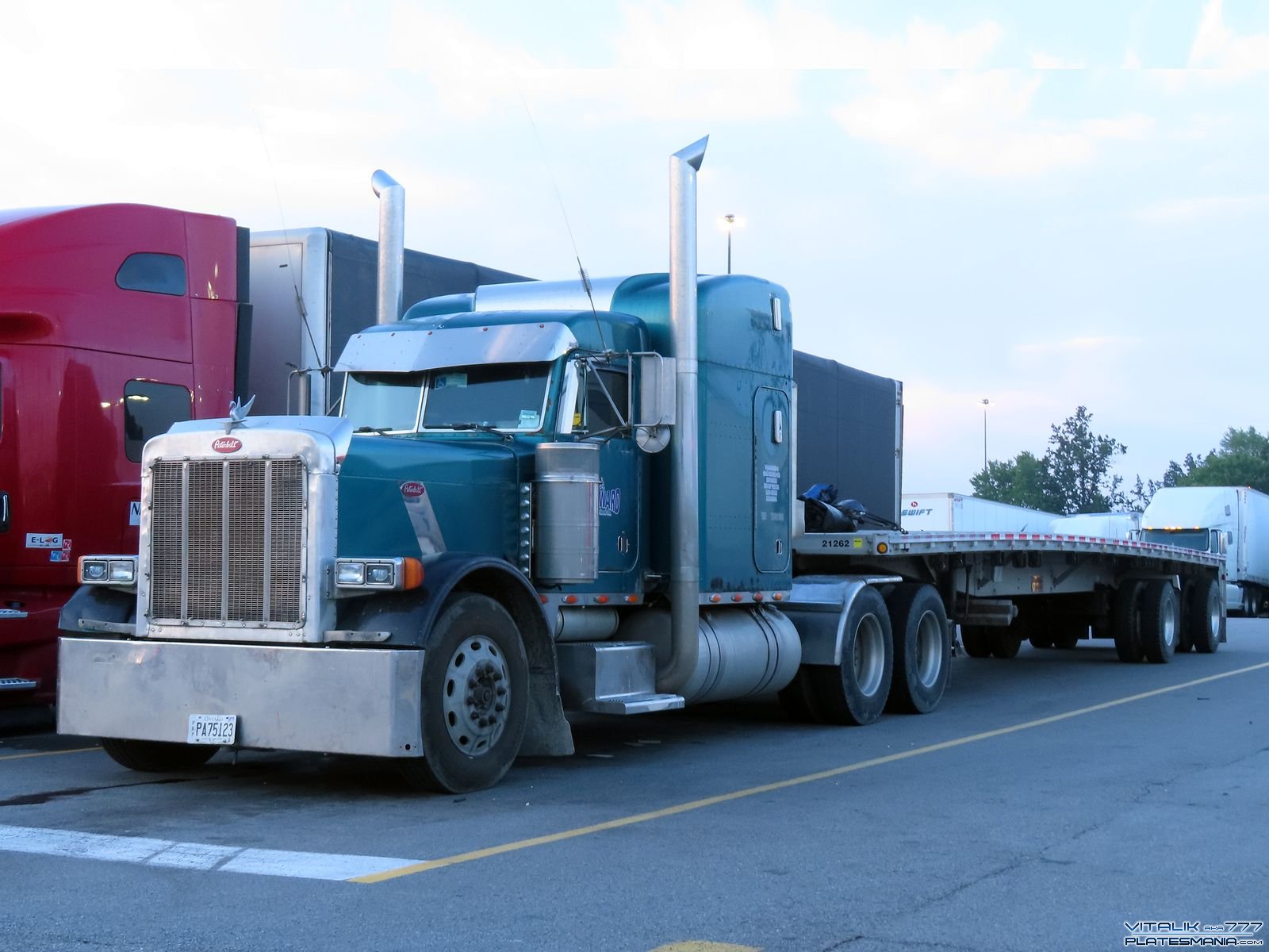 PA75123, Peterbilt 379 