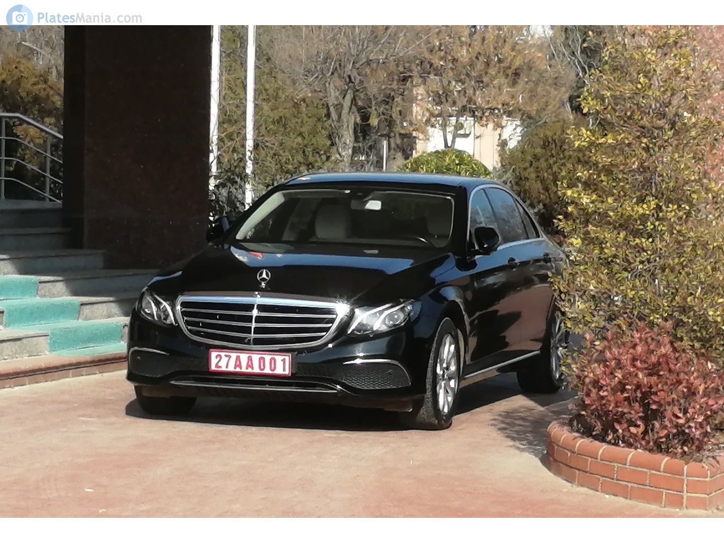 27 AA 001, Mercedes-Benz E-Klasse 5th gen Sedan (V213/W213), 2016­–2020