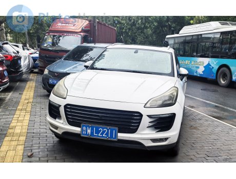 鲁W·L2211, Zotye SR9