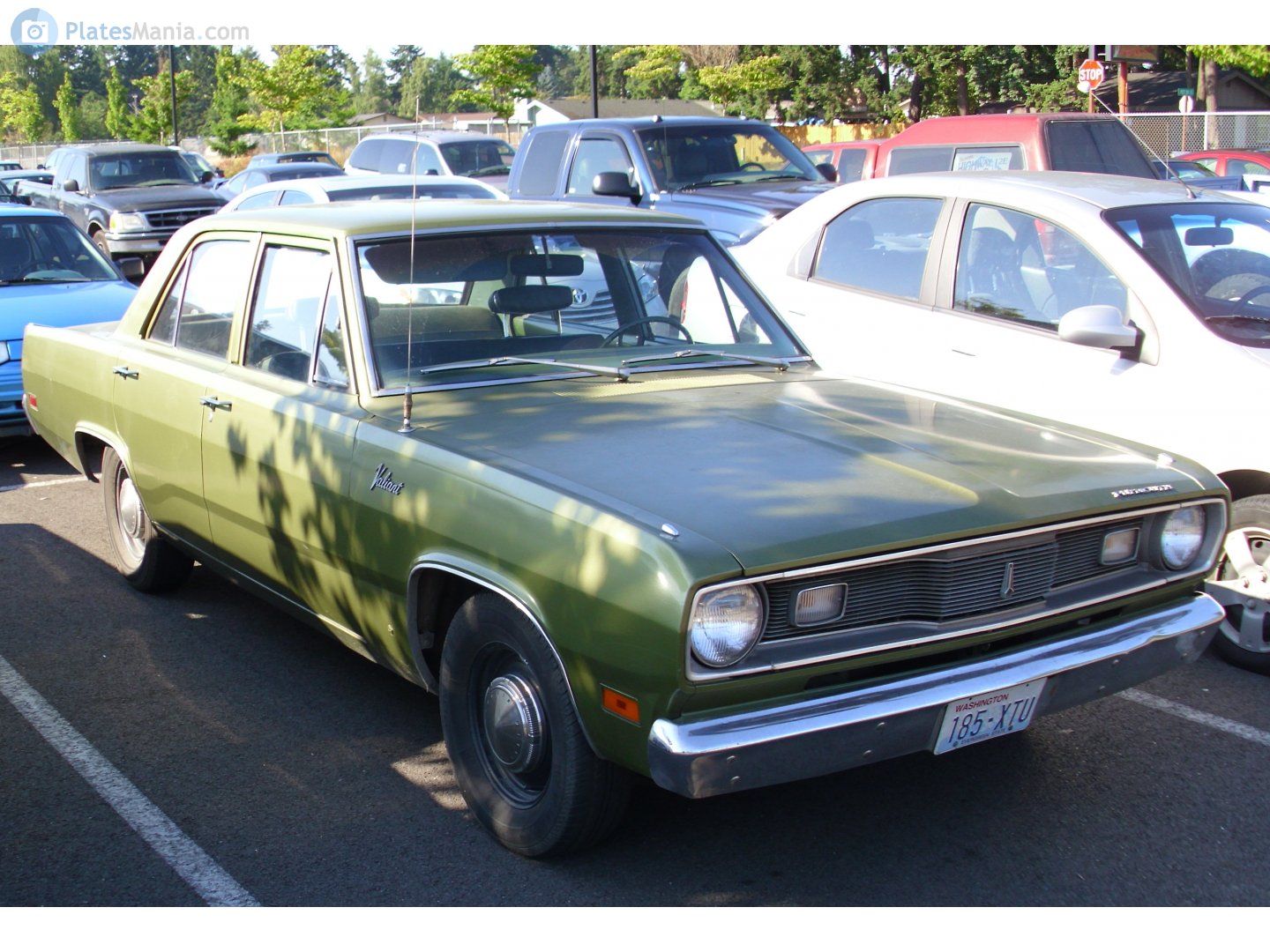 185-XTU, Plymouth Valiant 3rd gen 1969–1972 4-door Sedan (EH/DV/GV; A-body), 2nd facelift, 1968–1972