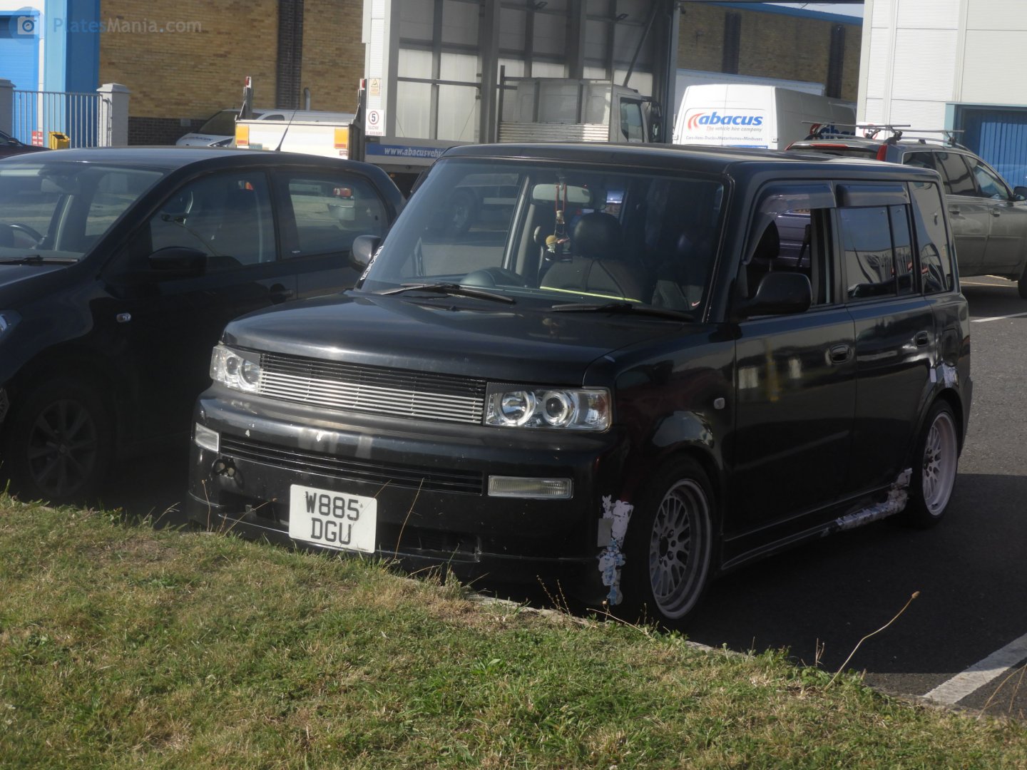 W885DGU, Toyota bB 1st gen (XP30), 2000­–2005