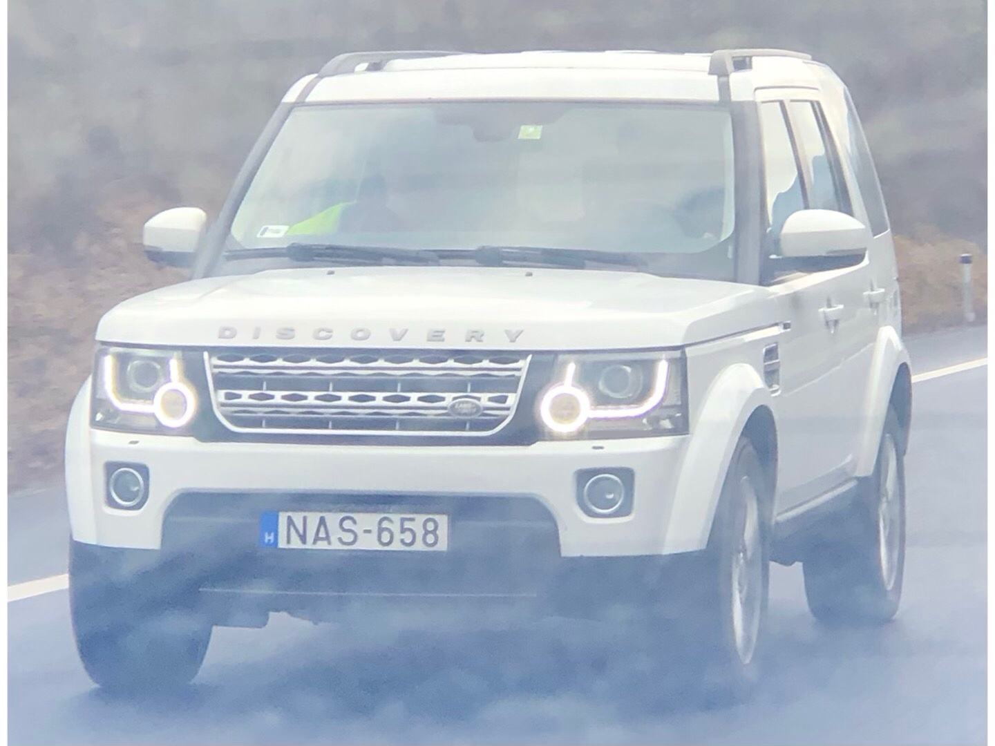 NAS-658, Land Rover Discovery 4th gen (LR4) (L319), 2009–2016