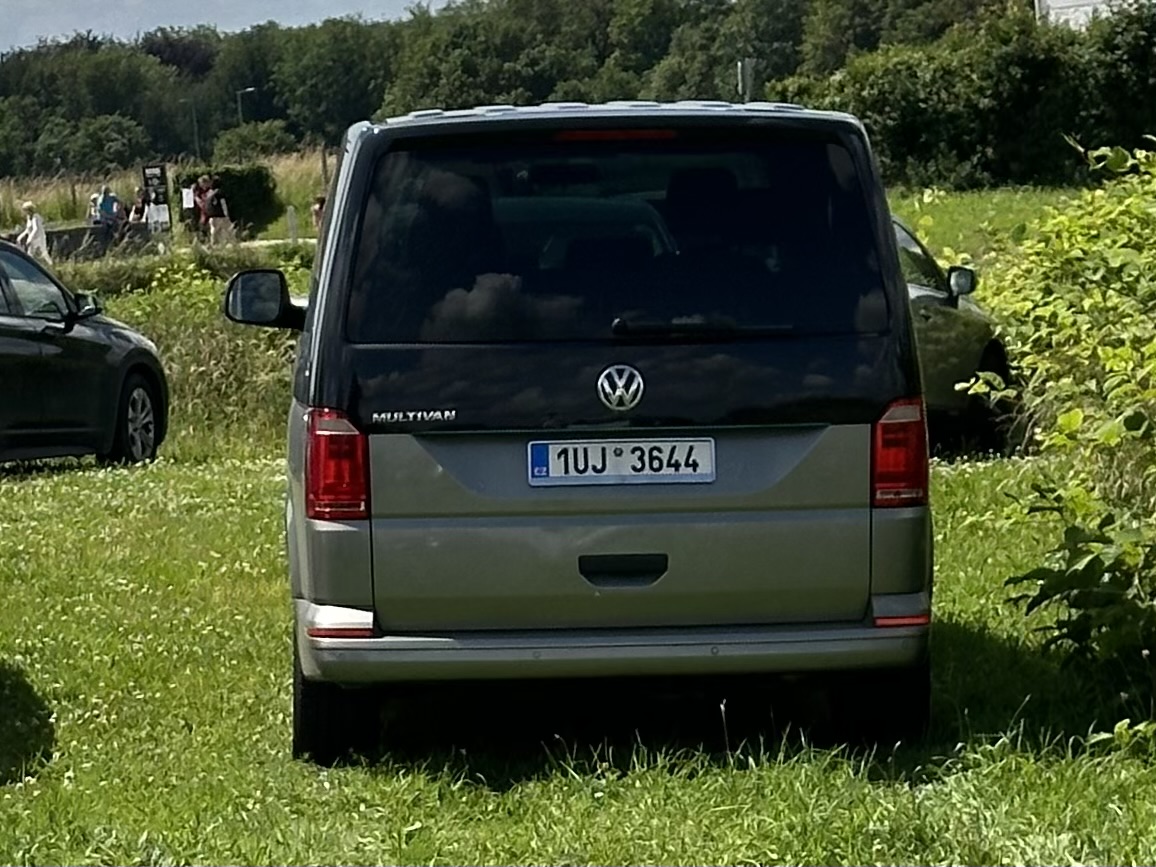1UJ 3644, Volkswagen Multivan T6 (SG), 2015–2019