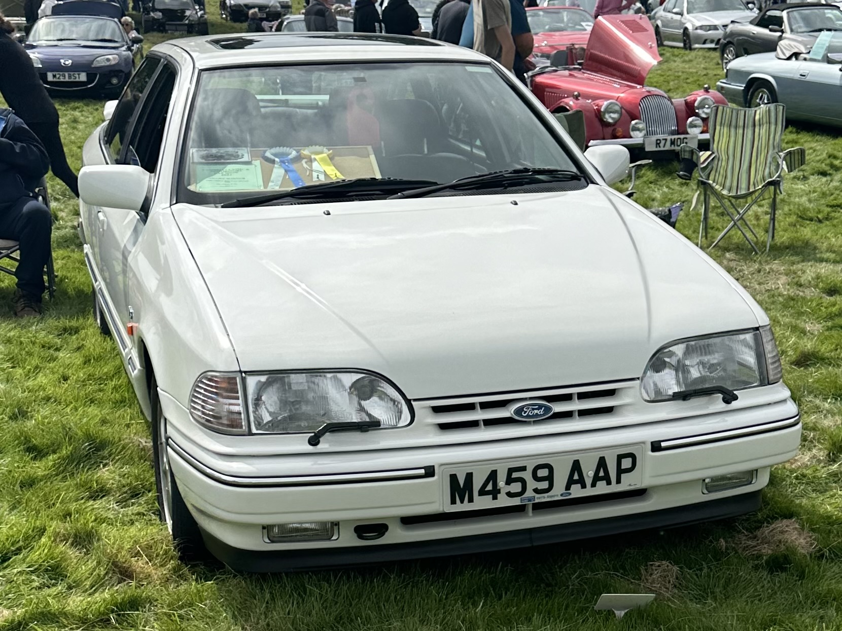 M459AAP, Ford Granada 3rd gen Liftback (DE1; UK-market), facelift, 1992–1994