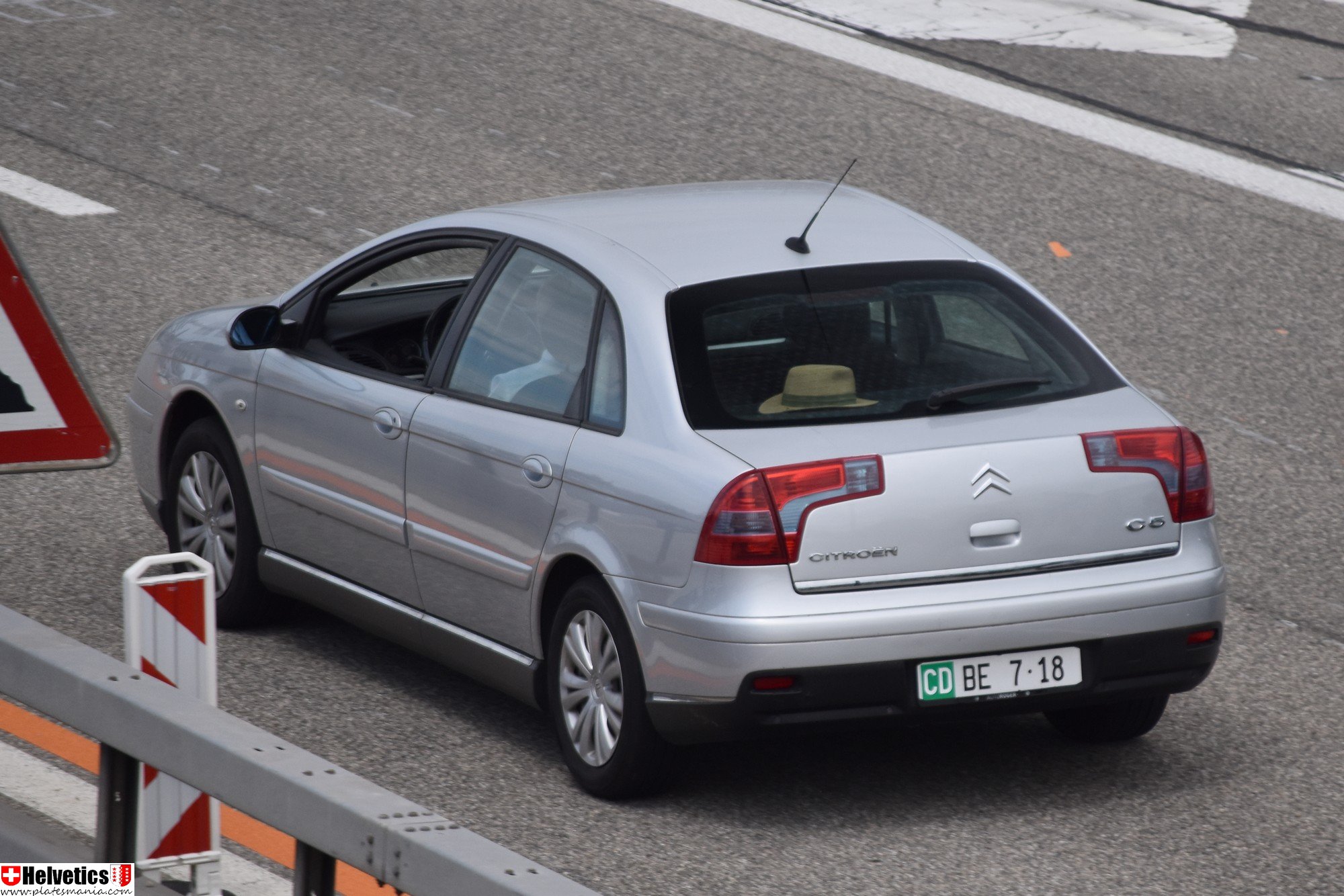 CD BE 7-18, Citroёn C5 1st gen Liftback (DE), facelift, 2004–2007