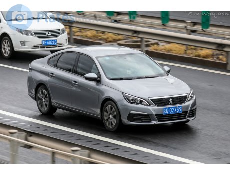 京Q·02XS9, Peugeot 308