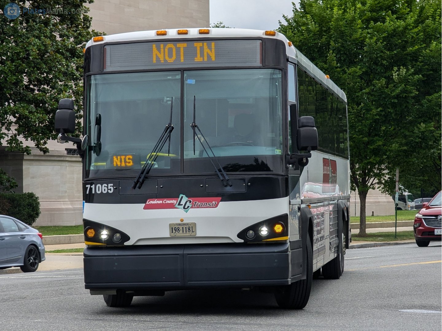 198 118L, Motor Coach Industries D-Series 