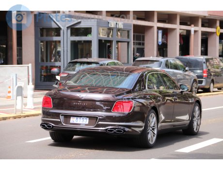 8193, Bentley Flying Spur