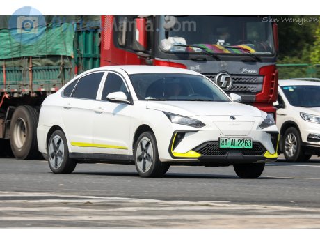 津A·AU2263, DongFeng Fengshen E70