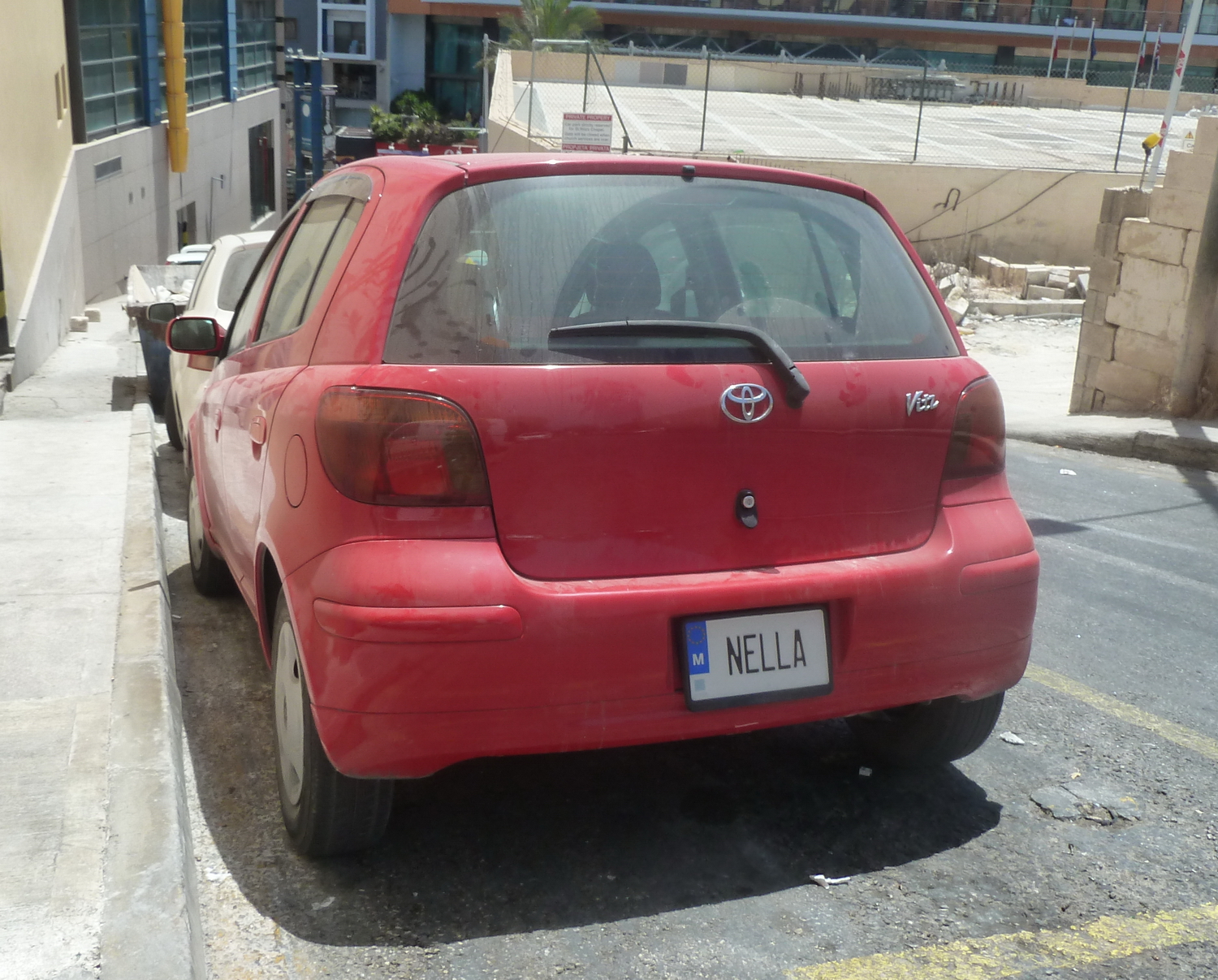 NELLA, Toyota Vitz 