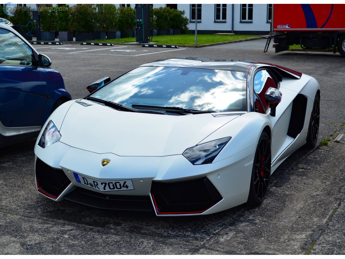 D R 7004, Lamborghini Aventador LP700-4, 2011–2016