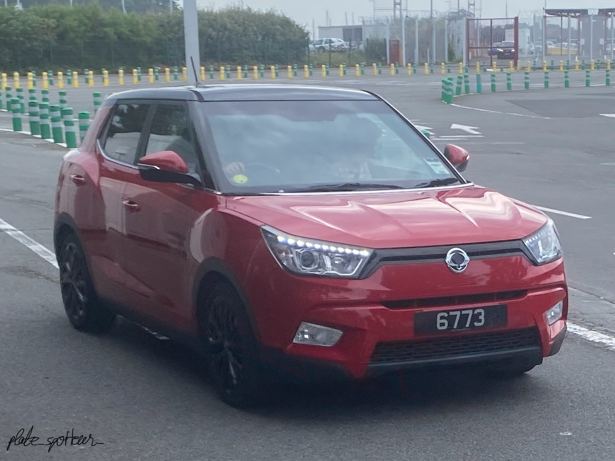6773, SsangYong (KGM) Tivoli (LUVi / Tivolan / XLV) 1st gen (X100), 2015–2019