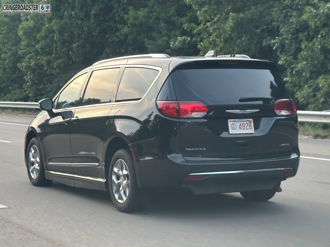4828, Chrysler Pacifica 2nd gen Minivan (RU), 2016–2020