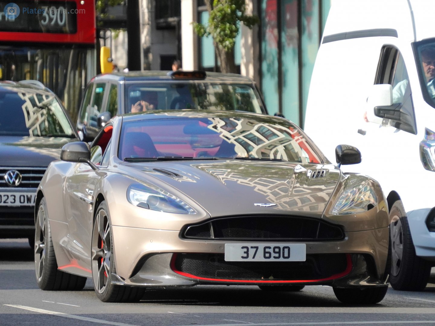 37690, Aston Martin Vanquish 2nd gen, 2012–2018