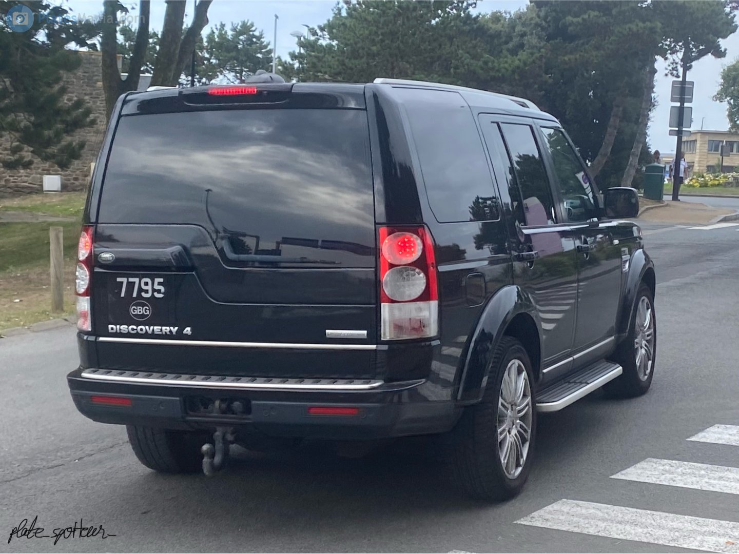 7795, Land Rover Discovery 4th gen (LR4) (L319), 2009–2016