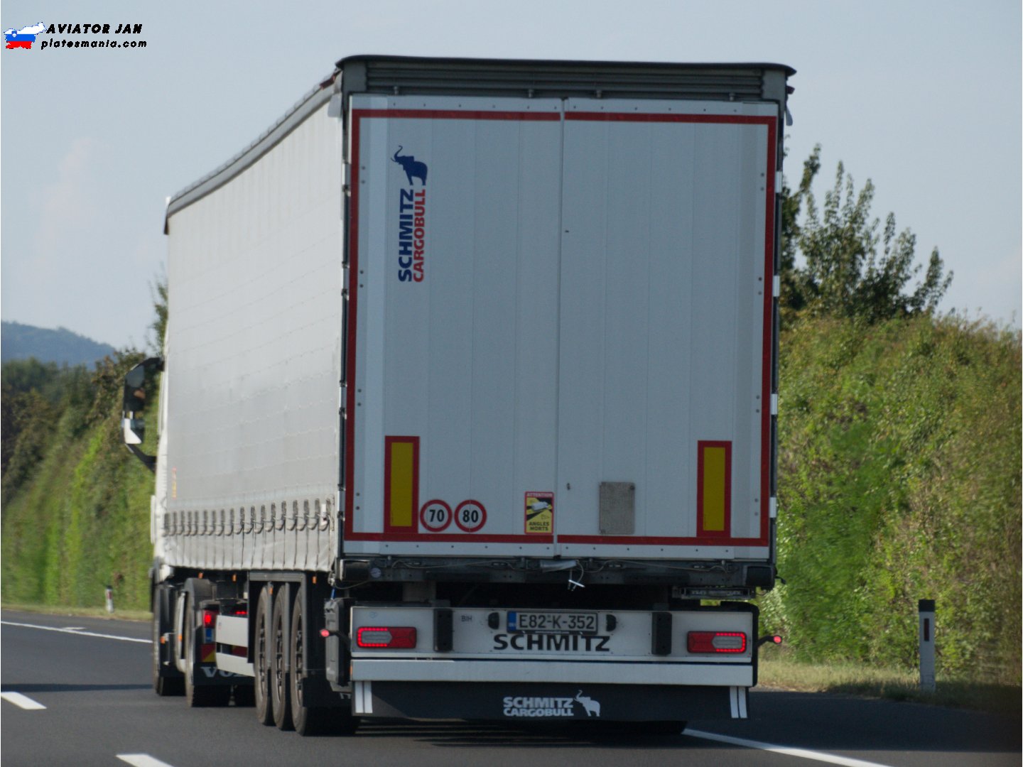 E82-K-352, Schmitz SCS 