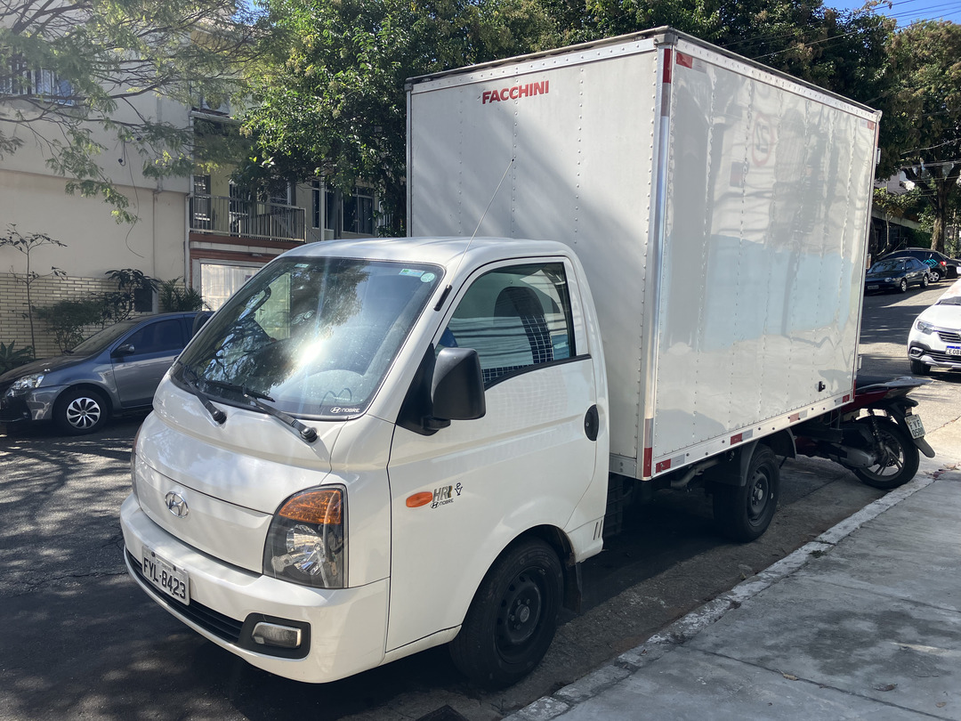 FYL-8423, Hyundai HR 