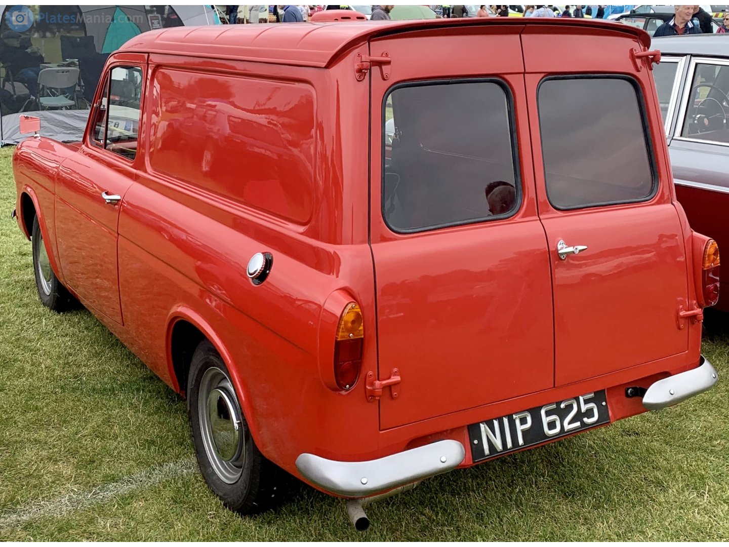 NIP625, Ford Thames 300E 