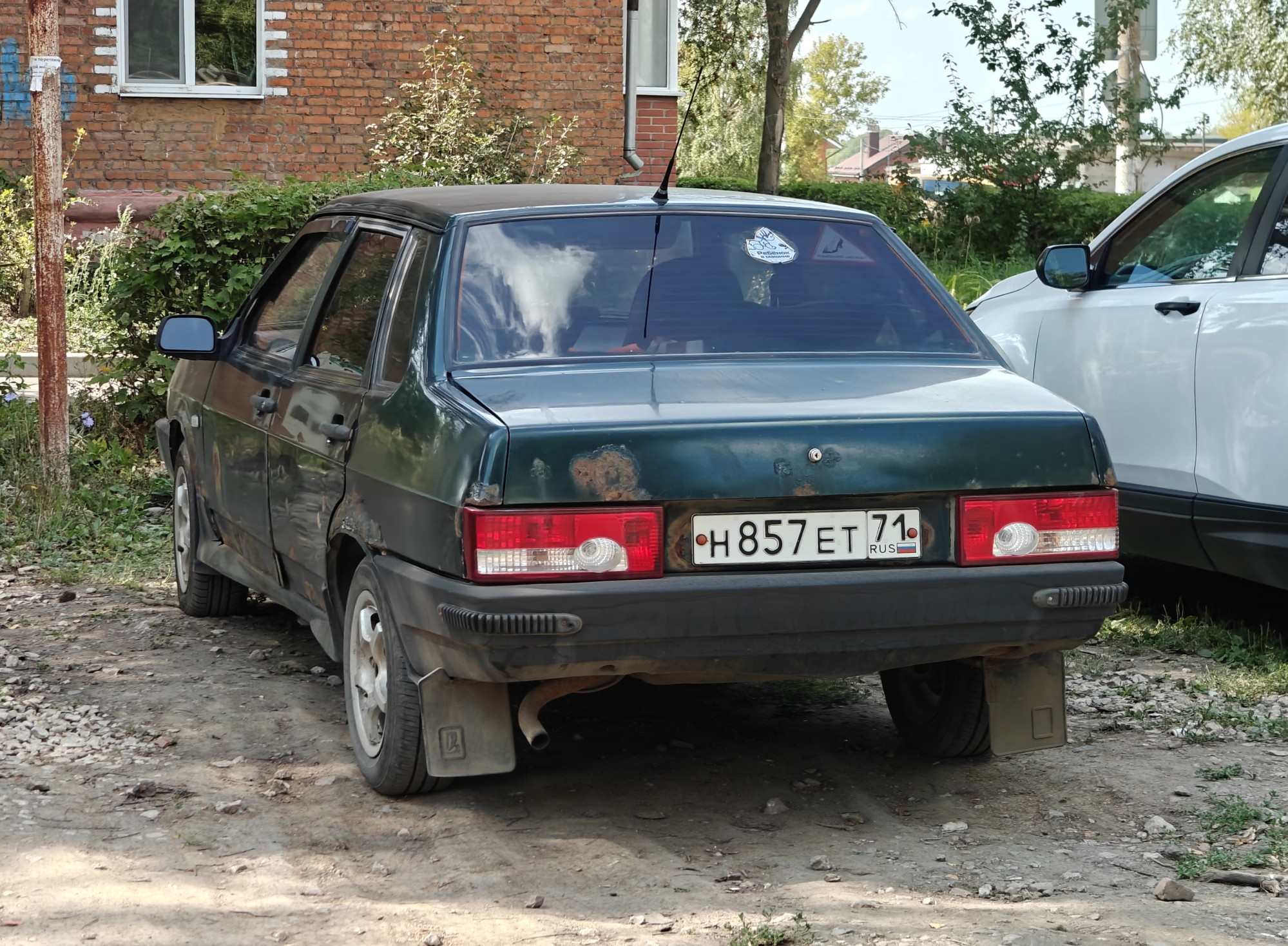 н 857 ет 71, Lada (VAZ) 21099 
