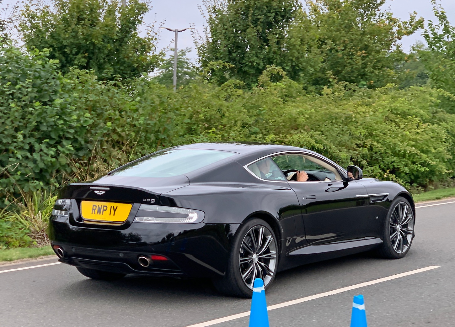RWP1Y, Aston Martin DB9 Coupé (VH300), facelift, 2012–2016