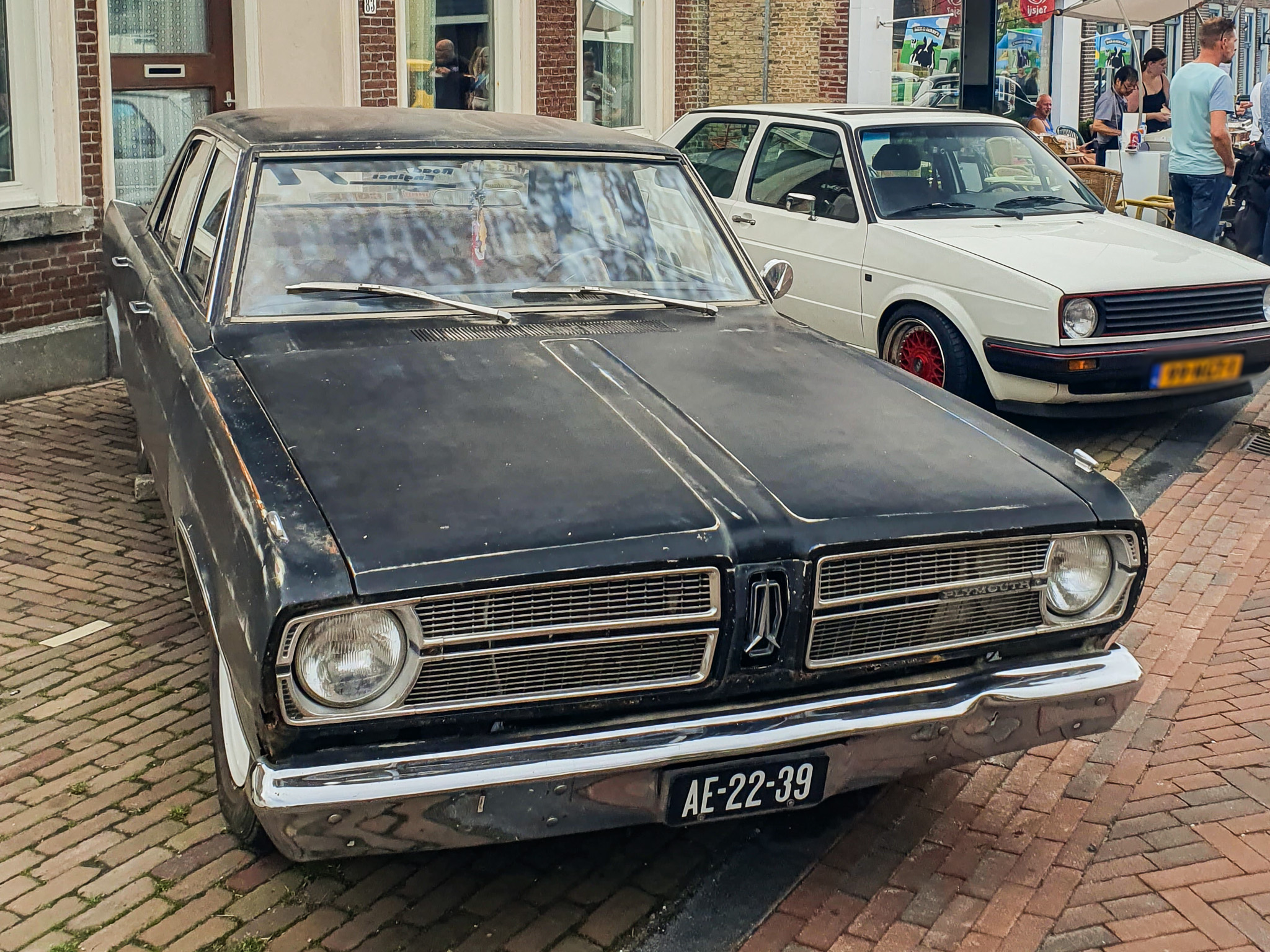 AE-22-39, Plymouth Valiant 3rd gen 1967 4-door Sedan (CV1/CV2; A-body), 1966–1967