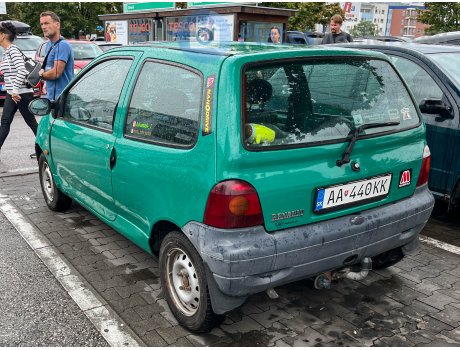 AA 440KK, Renault Twingo
