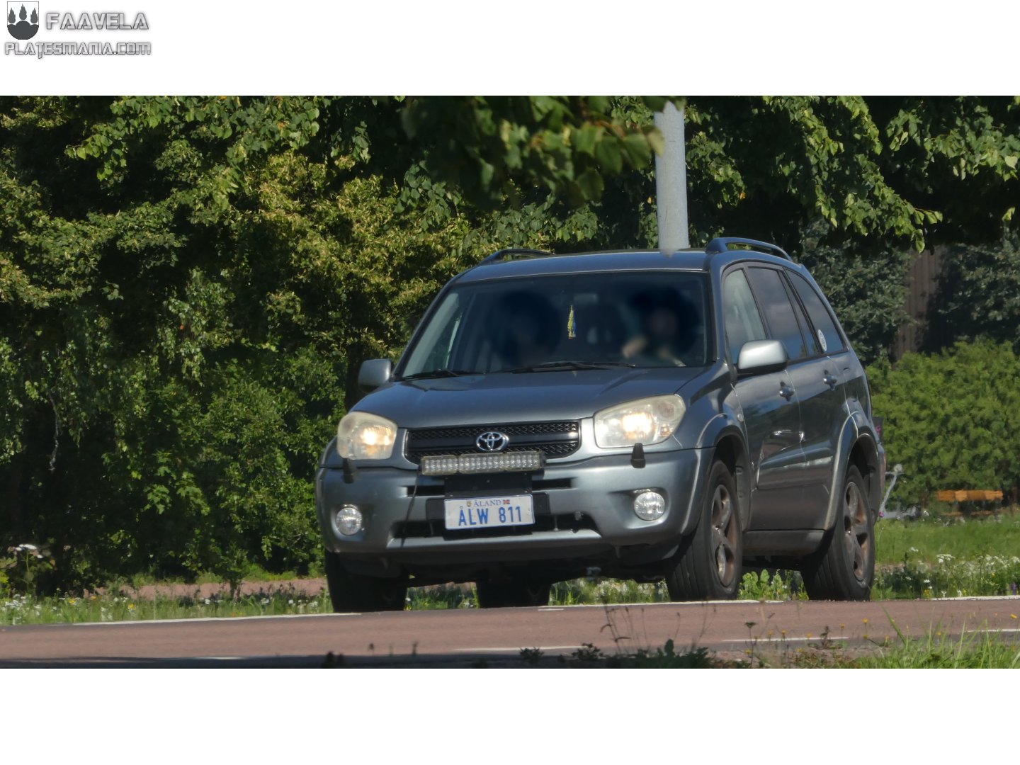 ÅLW 811, Toyota RAV4 2nd gen 5-door SUV (XA20), 2000–2005