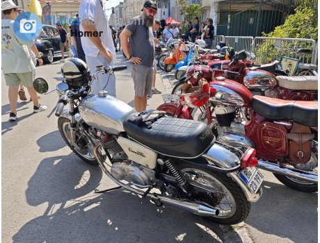 BG 23-121, Norton Commando