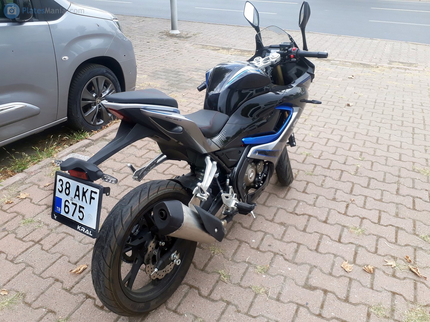 38 AKF 675, QJMotor SRK Series 