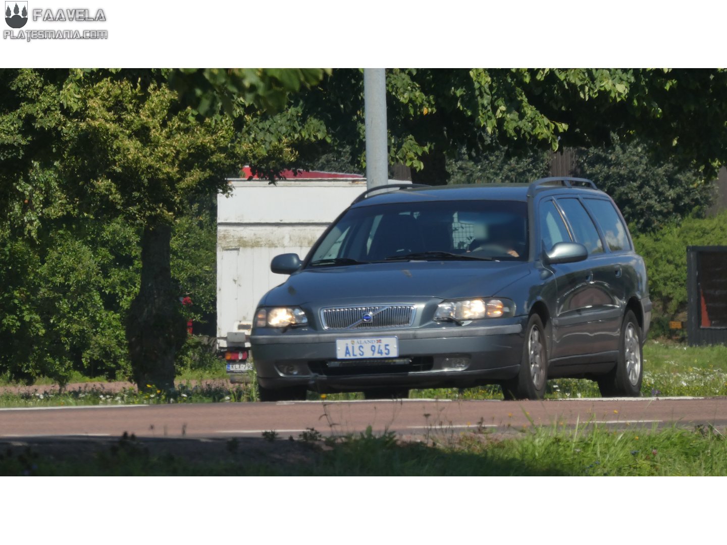 ÅLS 945, Volvo V70 2nd gen (285), 2000–2007