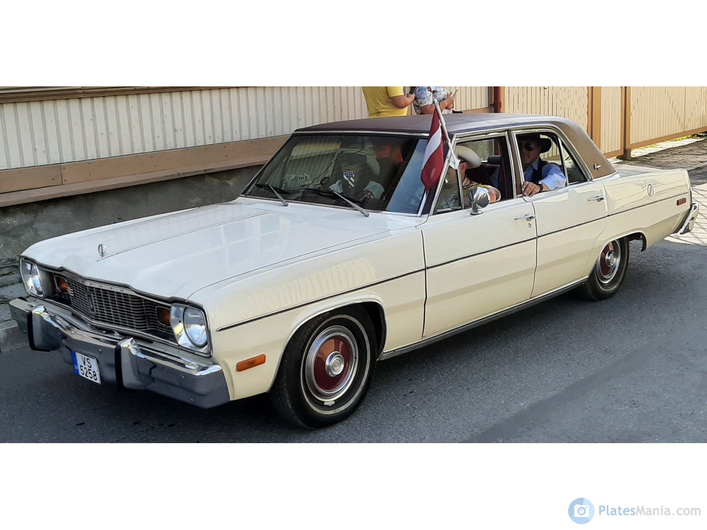 VS-5258, Plymouth Valiant 4th gen 4-door Sedan (41; A-body), 1973–1976