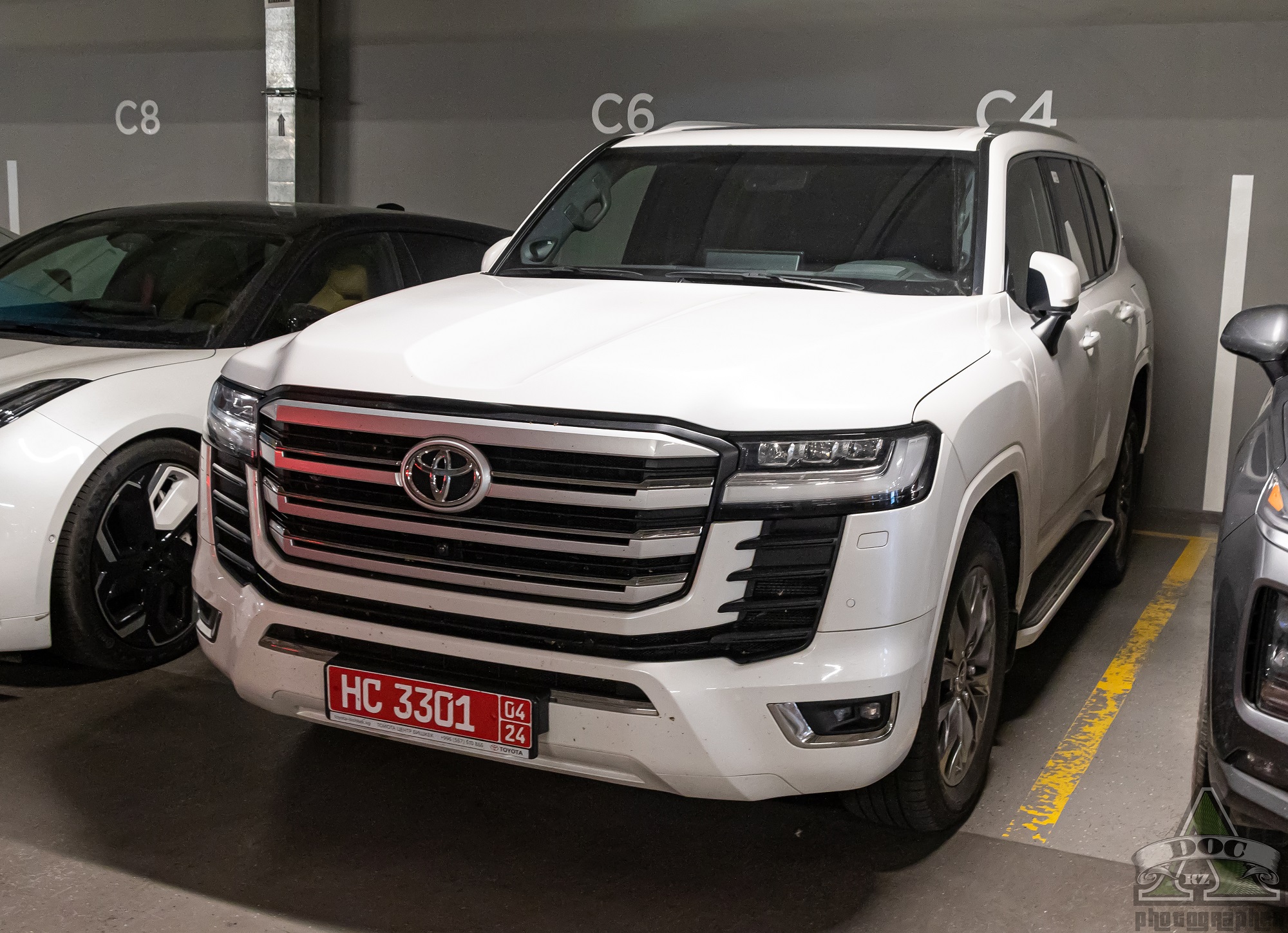 HC 3301, Toyota Land Cruiser 300 (J300), 2021–